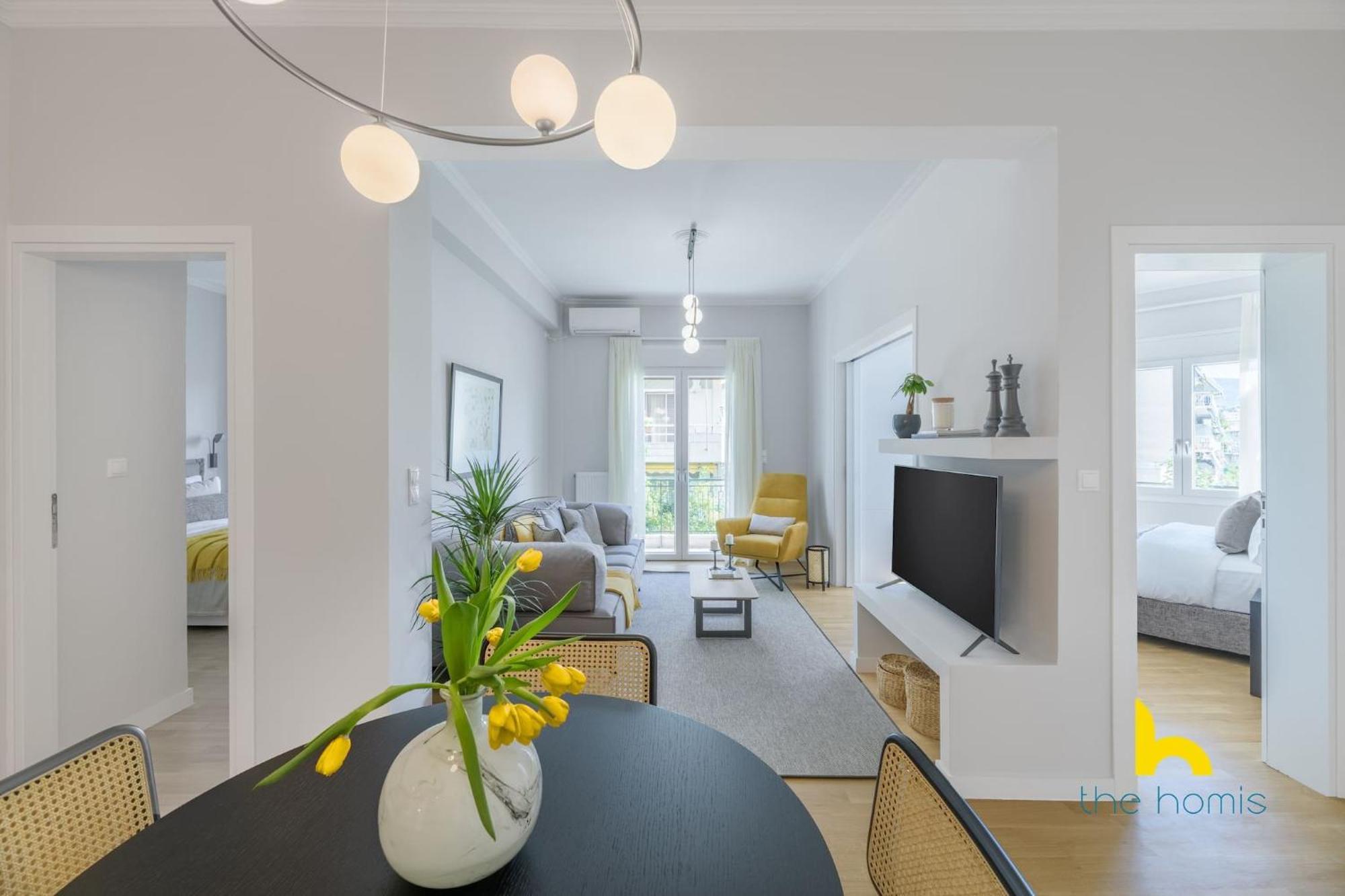 Sun-Splashed 2-Bdr Corner Apartment With Hillside Views! أثينا المظهر الخارجي الصورة
